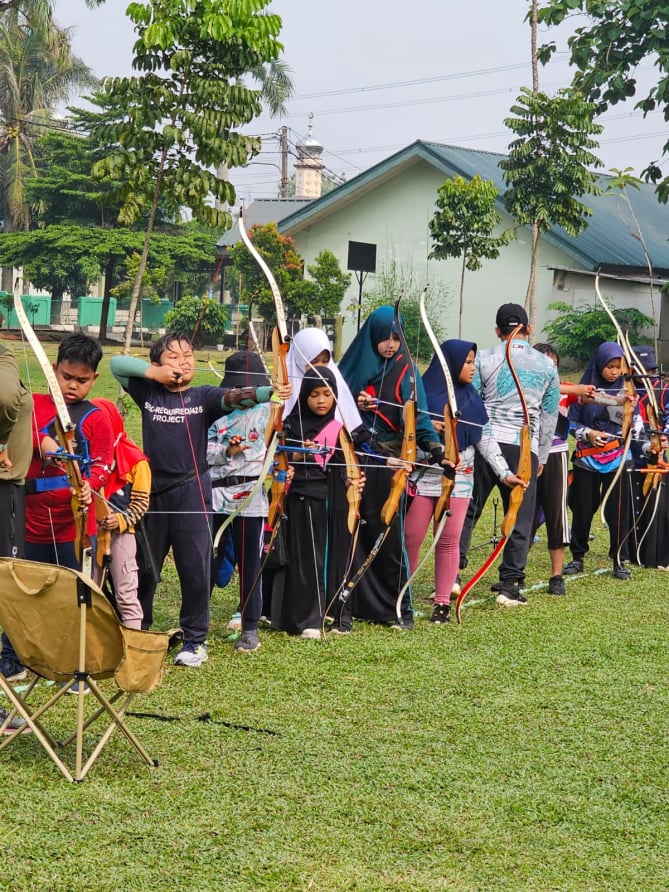 Sesi Latihan D'Best Archery