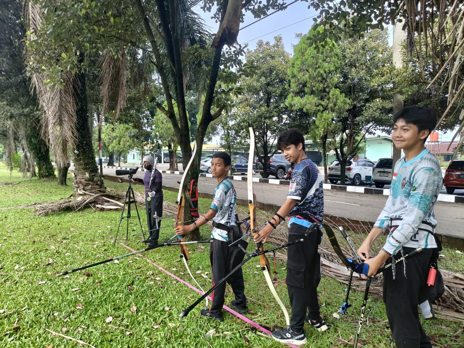 Pemberian Medali Kejuaraan Atlet Panahan